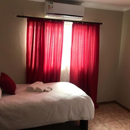 Urbanlife Keetmanshoop Accommodation Экстерьер фото