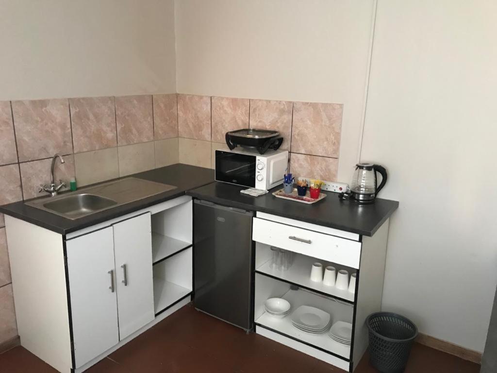 Urbanlife Keetmanshoop Accommodation Экстерьер фото