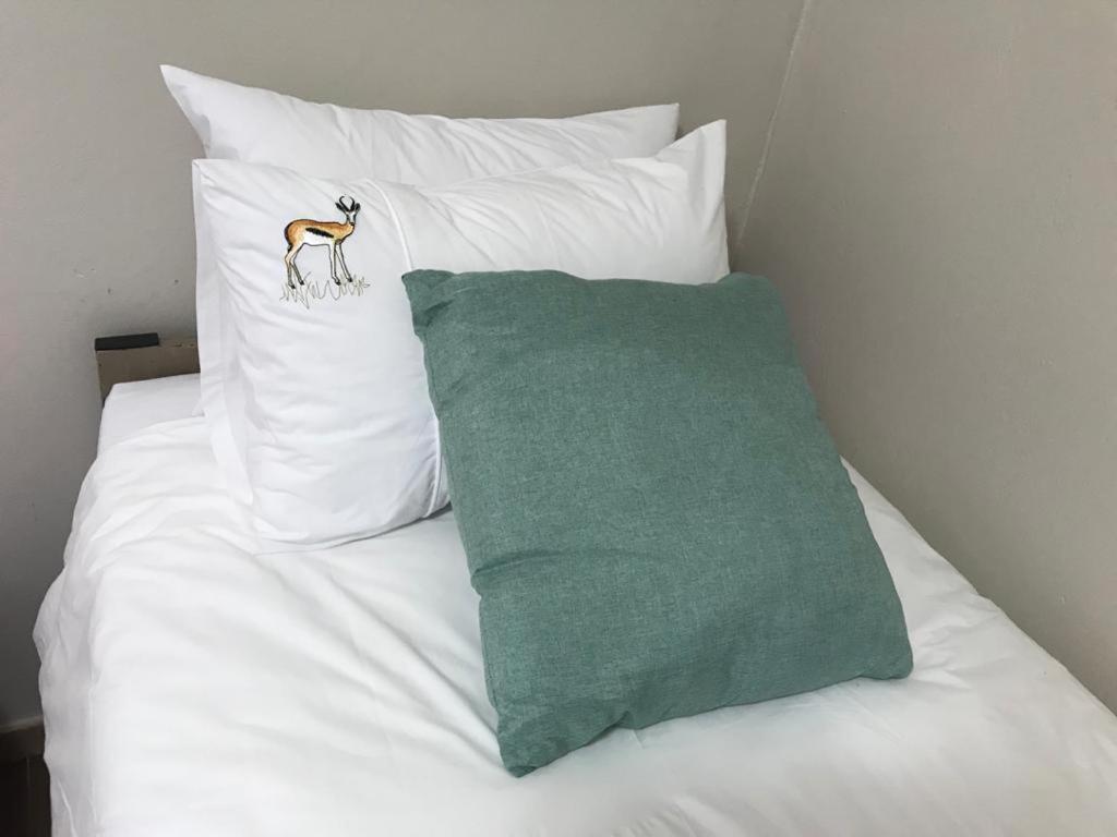 Urbanlife Keetmanshoop Accommodation Экстерьер фото
